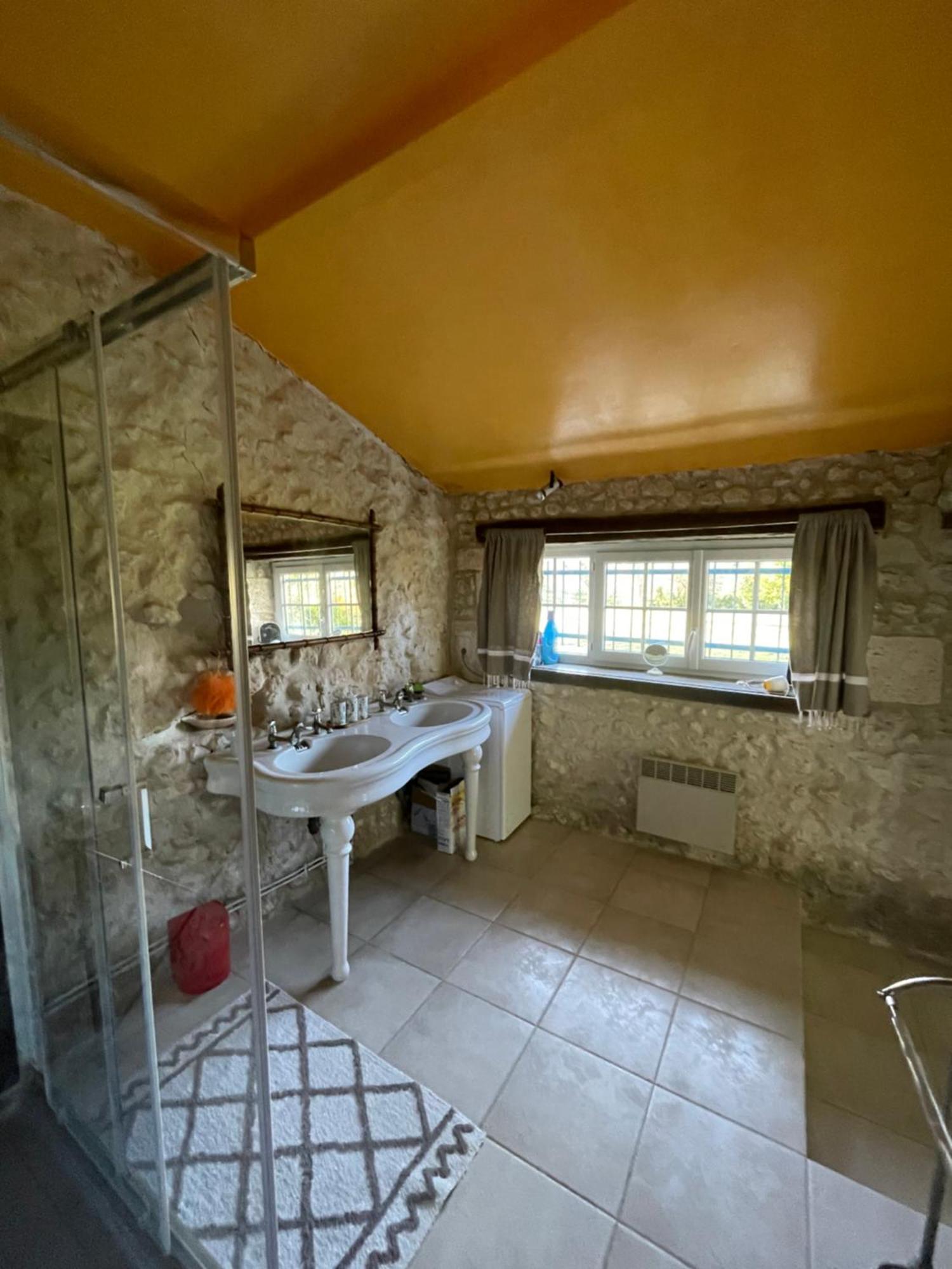 Chez Magitte Une Chambre A Louer Bardenac Exterior foto